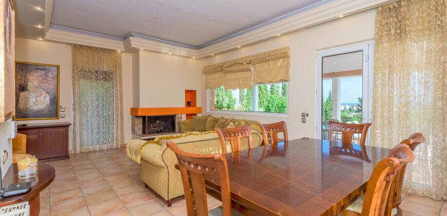 Ενοικίαση Πολυτελούς Μεζονέτας 200 Μ2.