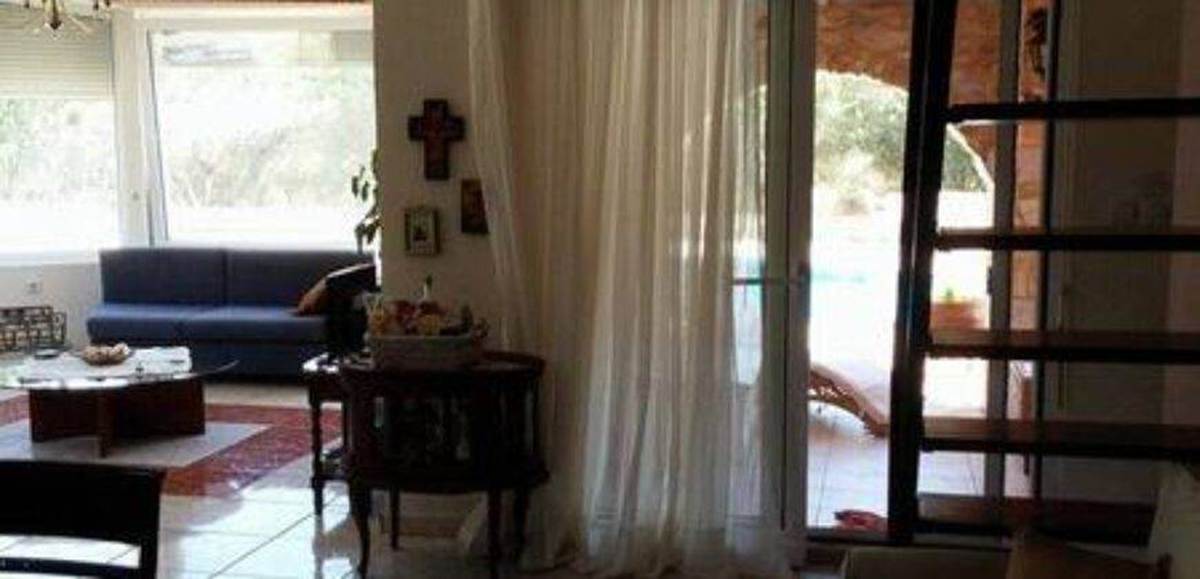 Ζυγός Καβάλας. Πώληση Μονοκατοικίας 125 Μ2 με πισίνα.