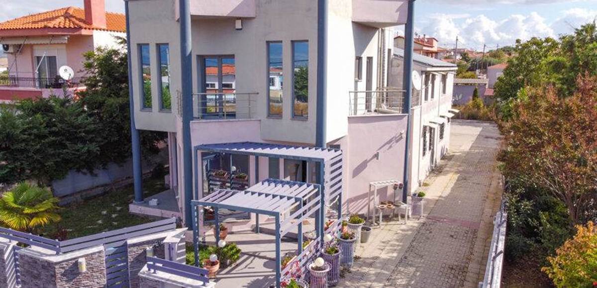 Ροδίτης Πώληση Πολυτελούς Κατοικίας.