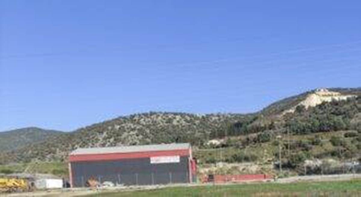 Νέα Κώμη Χρυσούπολη. Πώληση Επιχειρηματικού Κτηρίου.