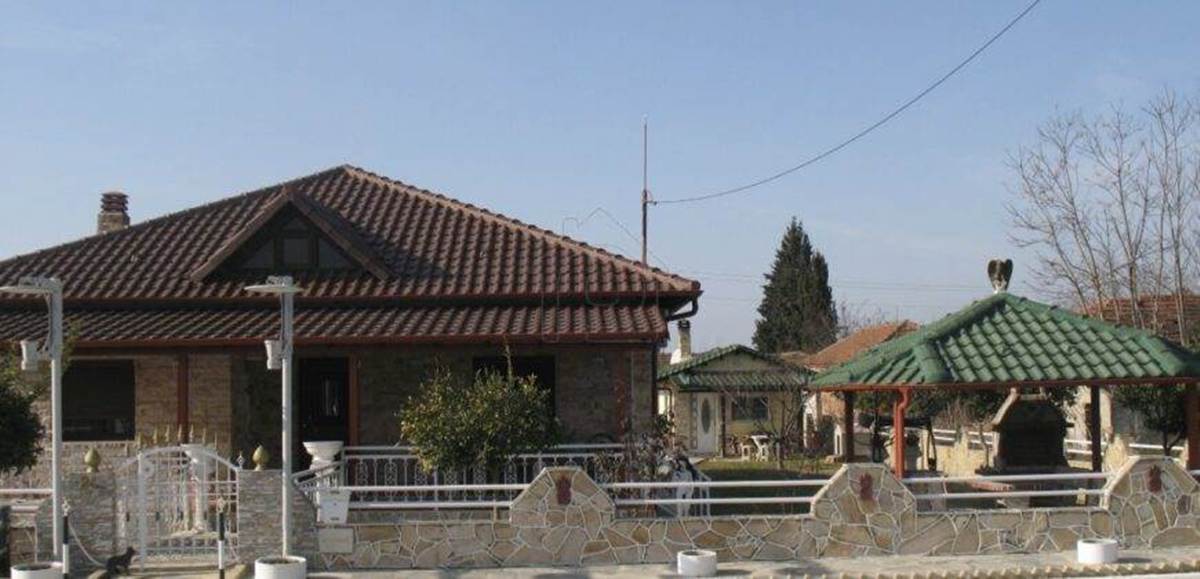 Χαιδευτό Κεραμωτής. Πώληση Μονοκατοικίας.