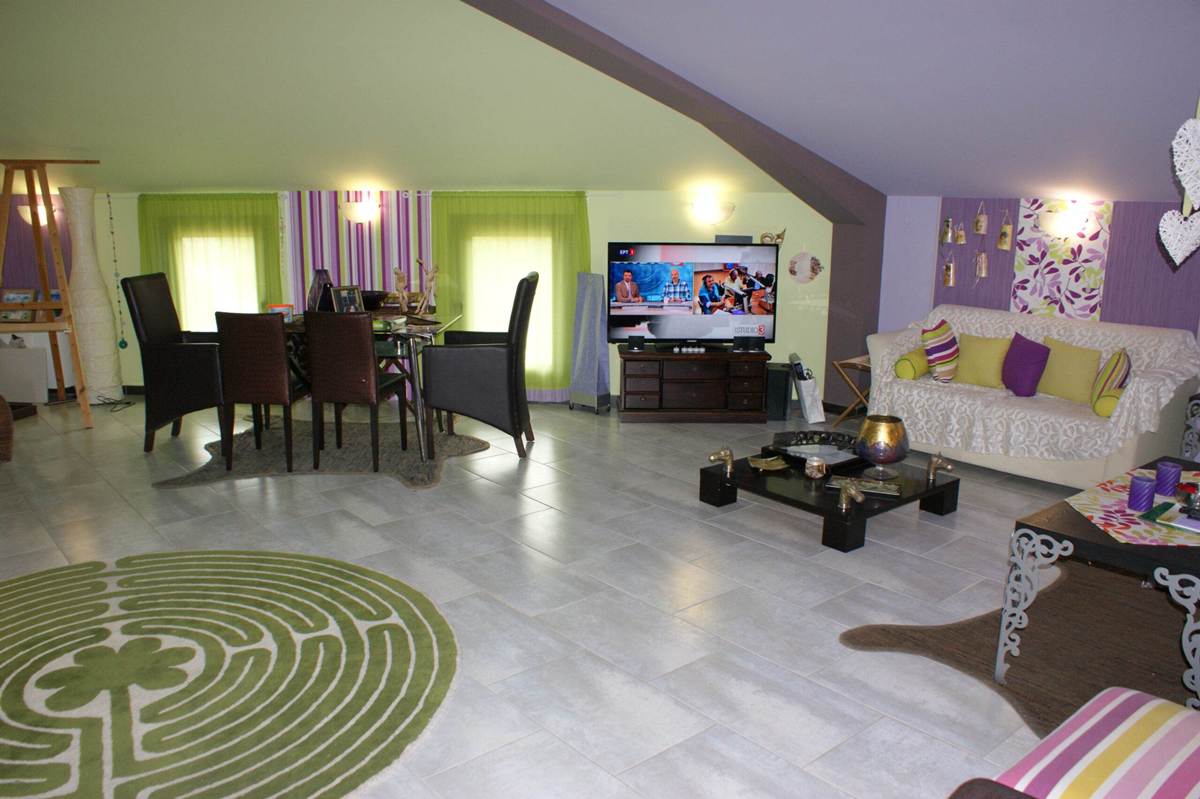 Ροδίτης Πώληση Πολυτελούς Κατοικίας.