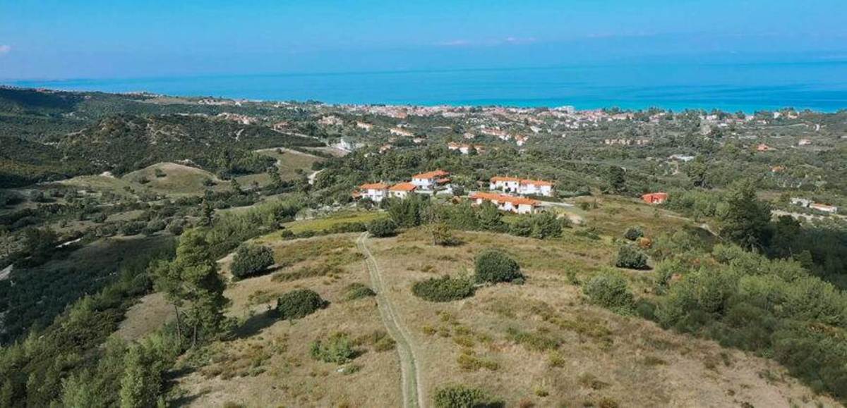 Πώληση Αγροτεμαχίου 17.000 Μ2. Κασσάνδρα Χαλκιδικής.