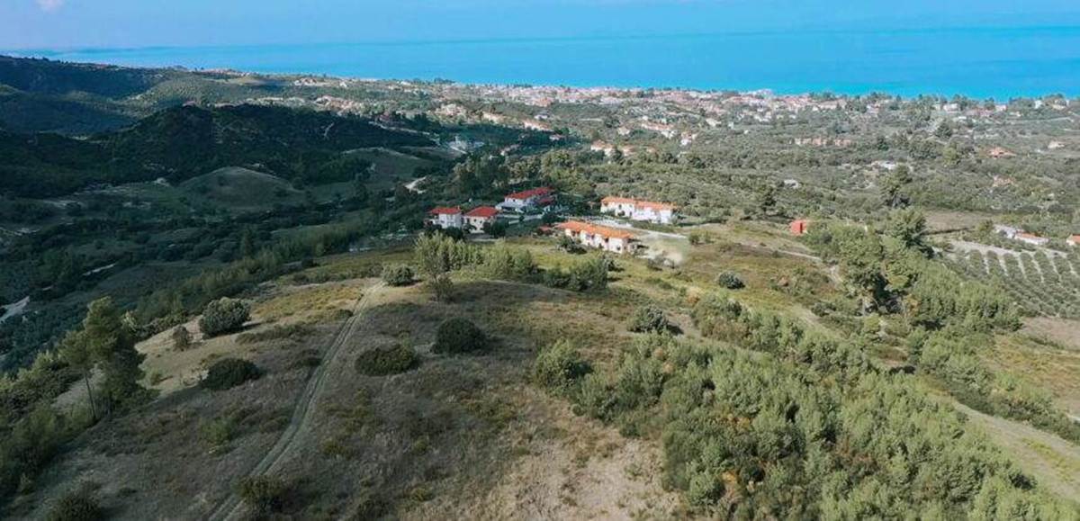 Πώληση Αγροτεμαχίου 17.000 Μ2. Κασσάνδρα Χαλκιδικής.