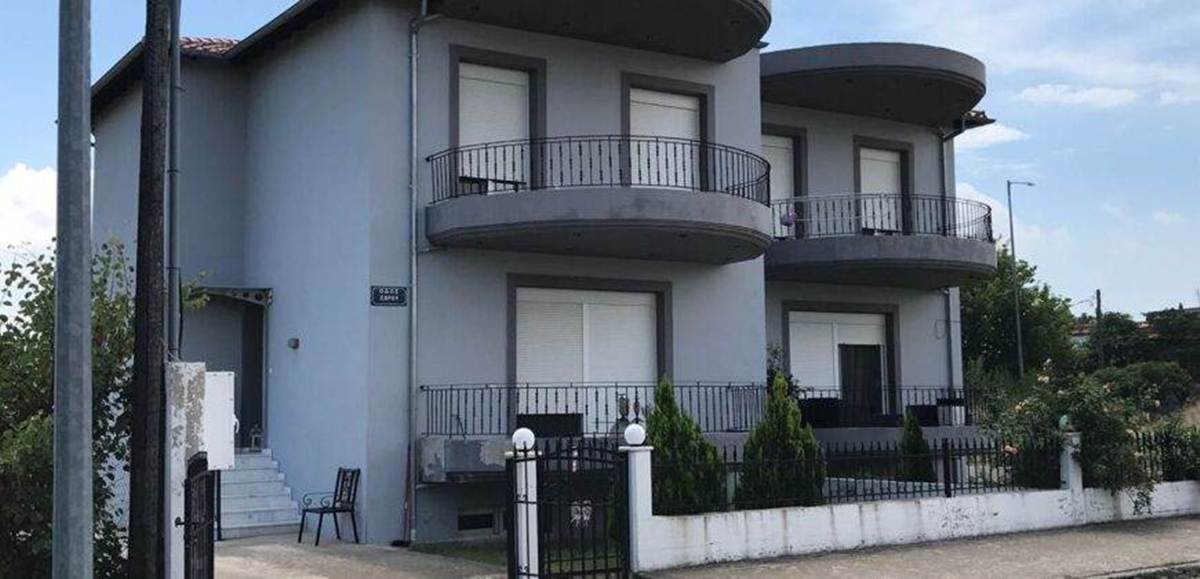 Φέρες. Πώληση 2 Μεζονετών.