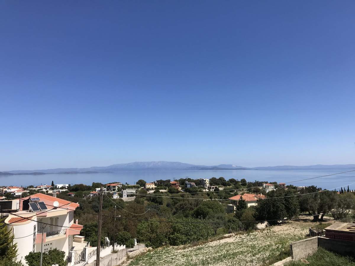 Χίος. Πώληση Μεζονέτας και Αυτόνομης Γκαρσονιέρας.