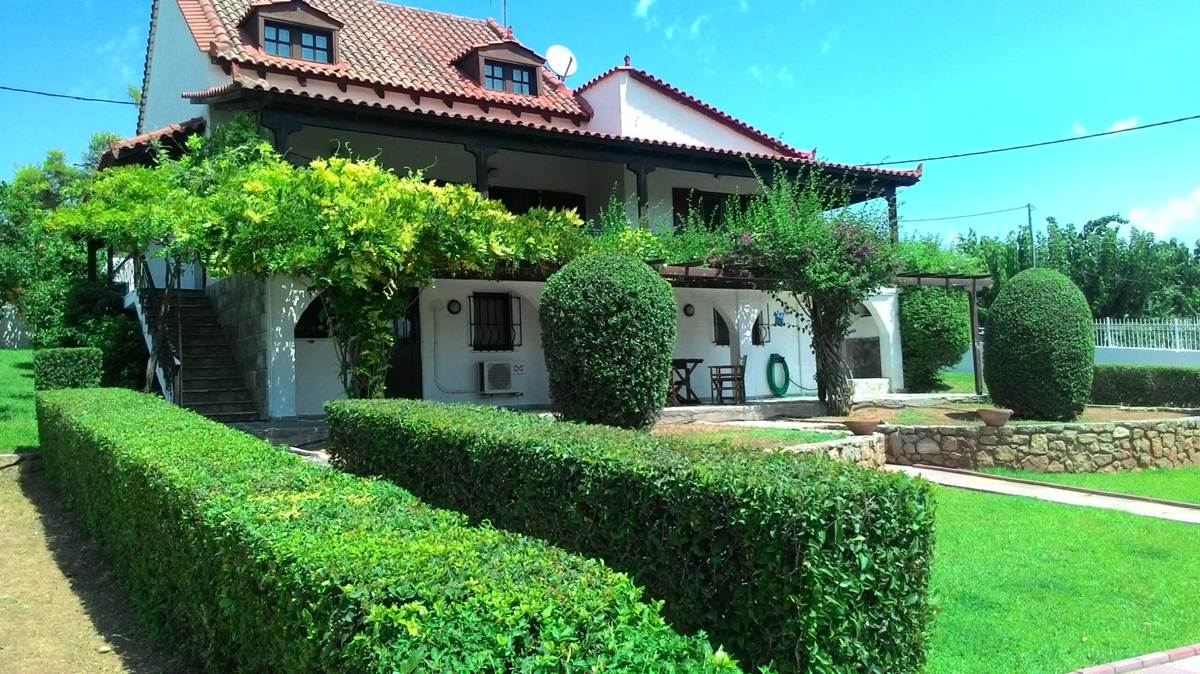 Ερέτρια. Πώληση Κατοικίας 200 Μ2.