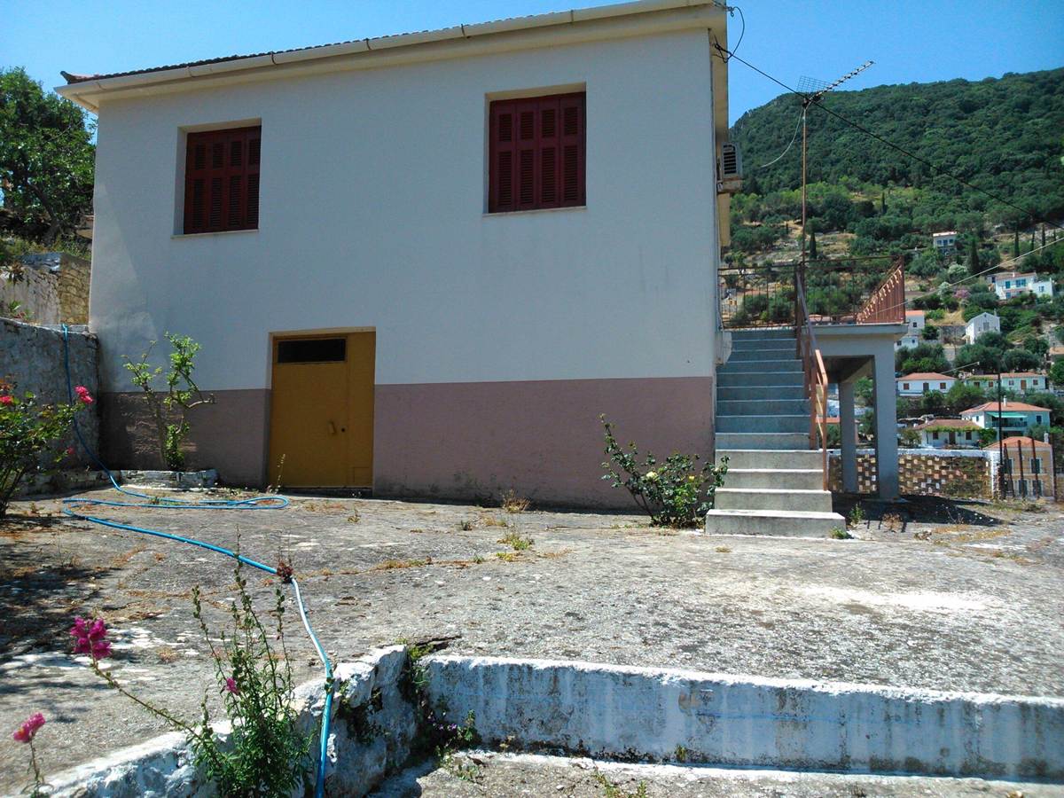 Ιθάκη. Πώληση Μονοκατοικίας 147 Μ2.