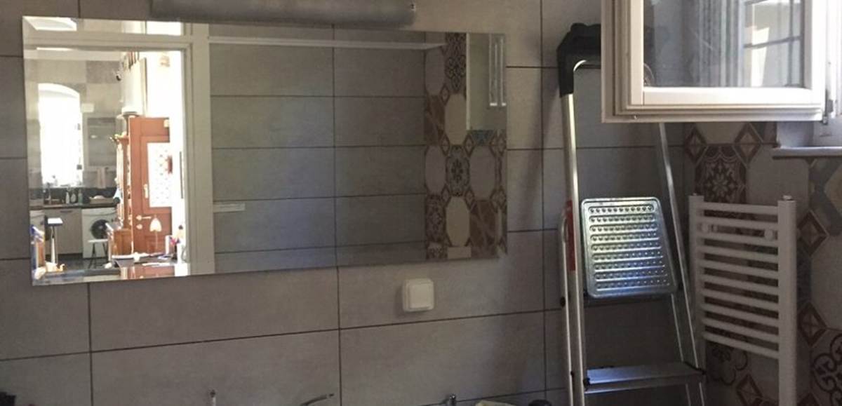 Σύρος. Πώληση Τριπλοκατοικίας.