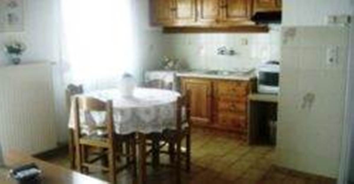 Σκιάθος. Πώληση Ξενοδοχείου 300 Μ2.