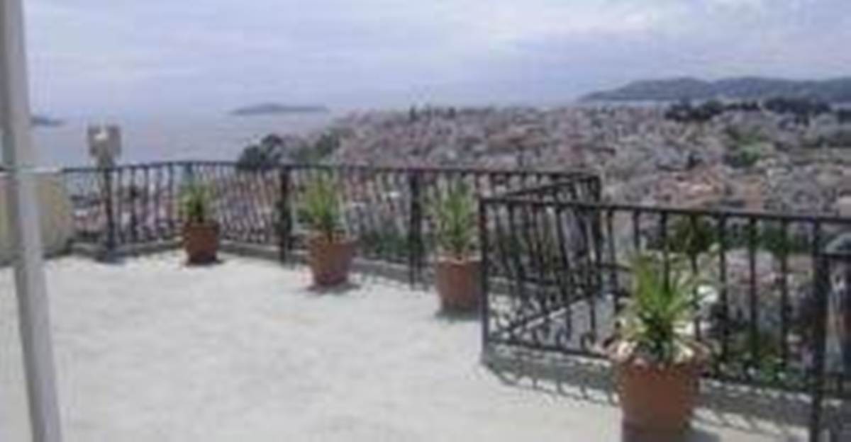 Σκιάθος. Πώληση Ξενοδοχείου 300 Μ2.