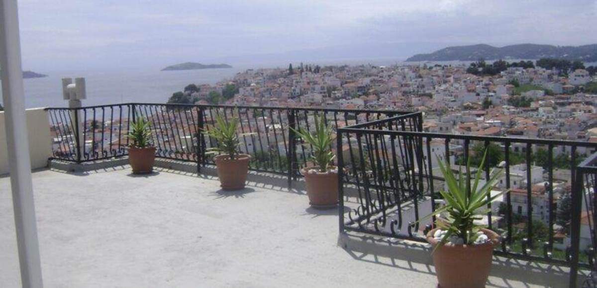 Σκιάθος. Πώληση Ξενοδοχείου 300 Μ2.