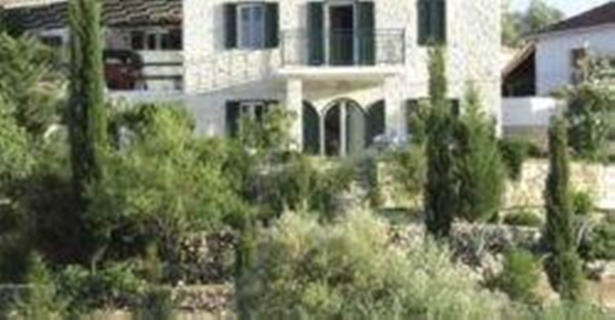 Μεγανήσι Λευκάδας. Πώληση Μονοκατοικίας 150 Μ2.