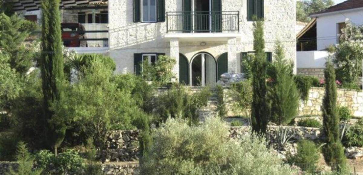 Μεγανήσι Λευκάδας. Πώληση Μονοκατοικίας 150 Μ2.