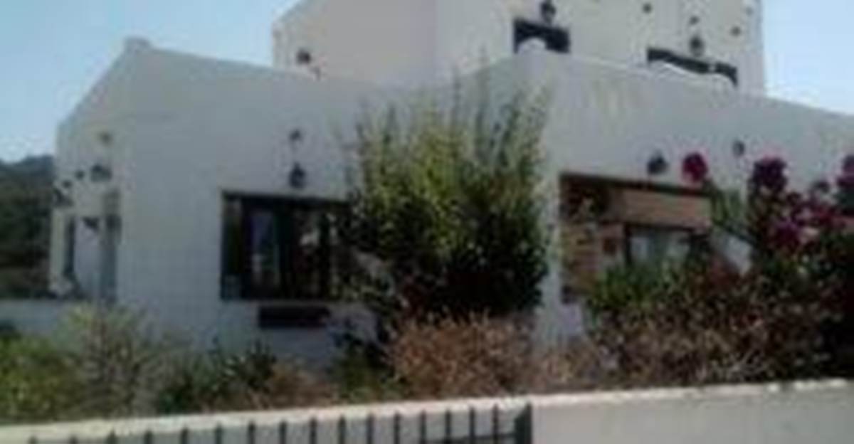 Λέρος Δρυμώνας. Πώληση Μεζονέτας 250 Μ2.