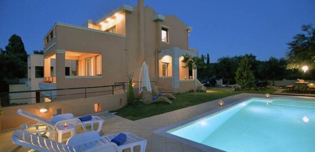 Αχίλλειο Κέρκυρα. Πώληση Συγκροτήματος 5 Βίλες.