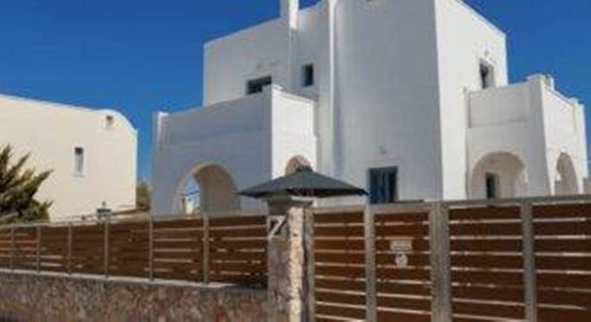 Σαντορίνη. Πώληση Βίλας 150 Μ2.