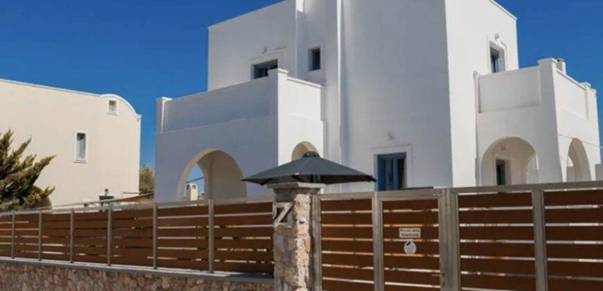 Σαντορίνη. Πώληση Βίλας 150 Μ2.