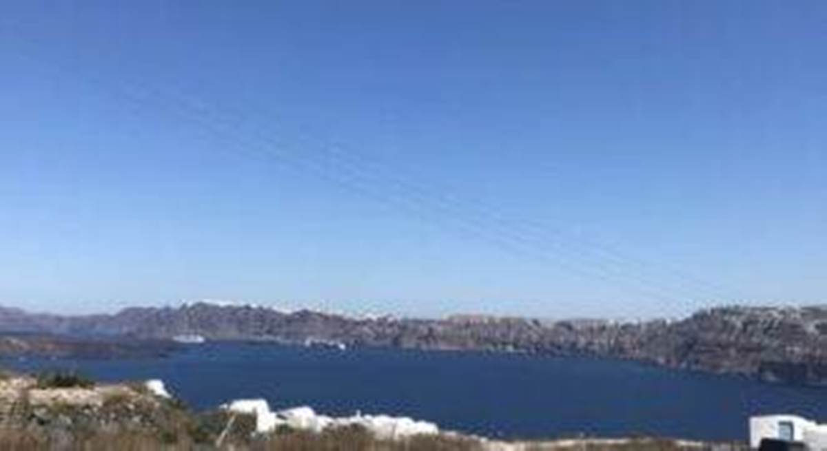 Σαντορίνη. Πώληση Οικοπέδου 2.200 Μ2.