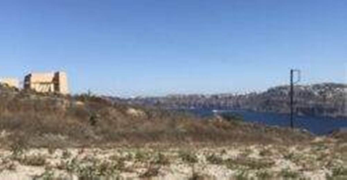 Σαντορίνη. Πώληση Οικοπέδου 2.200 Μ2.