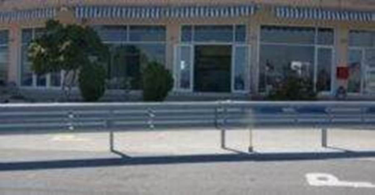 Ποτίδαια Χαλκιδικής. Πώληση Επαγγελματικού Κτηρίου.