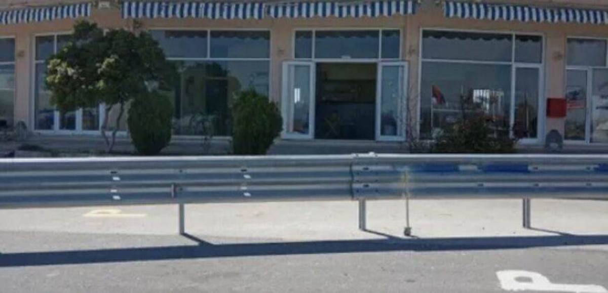 Ποτίδαια Χαλκιδικής. Πώληση Επαγγελματικού Κτηρίου.