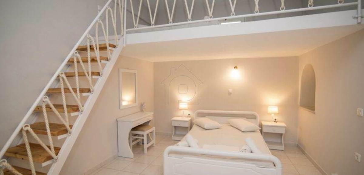 Τήνος Λαούτη. Πώληση Συγκροτήματος 14 Διαμερισμάτων.