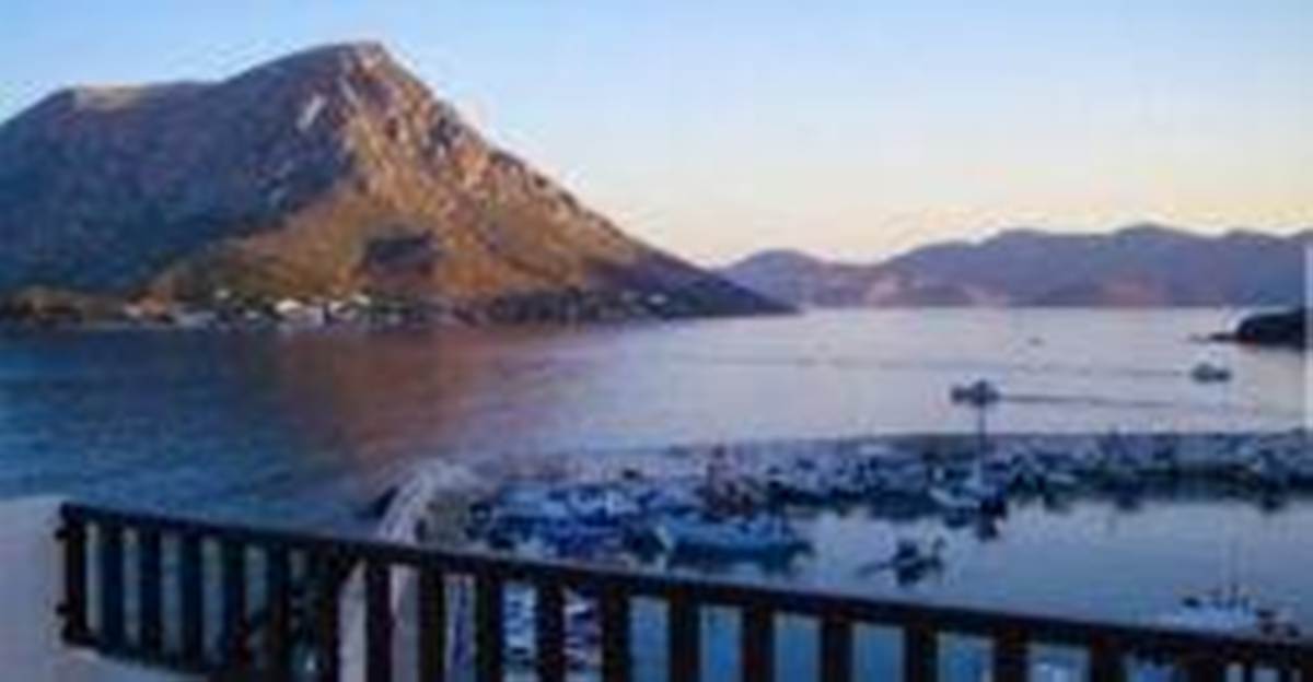 Κάλυμνος Μυρτιές. Πώληση Ξενοδοχείου 210 Μ2.