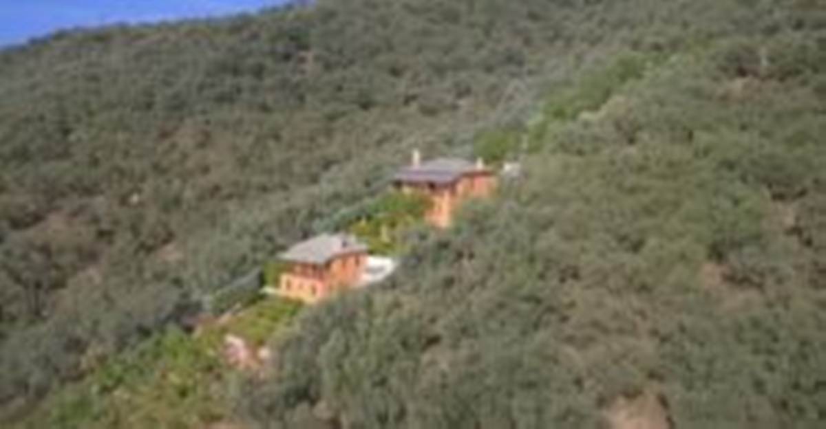 Πήλιο. Πώληση 2 Βίλες  80 + 175 Μ2.