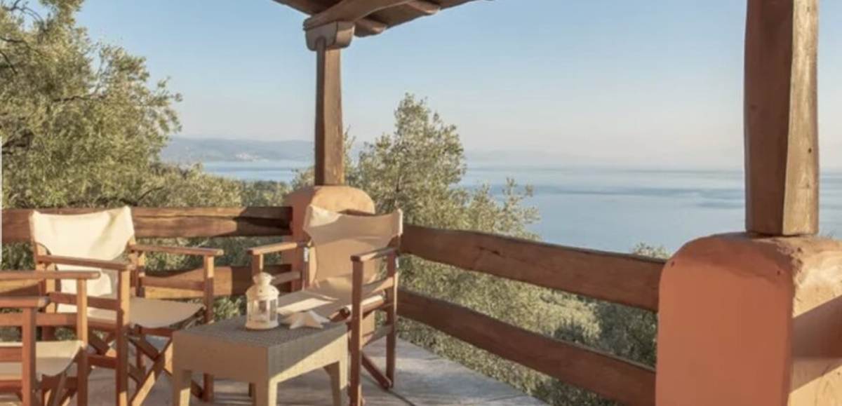 Πήλιο. Πώληση 2 Βίλες  80 + 175 Μ2.