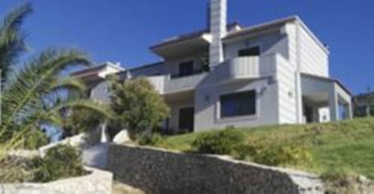 Πεταλούδες Ρόδος. Πώληση Διπλοκατοικίας 290 Μ2.