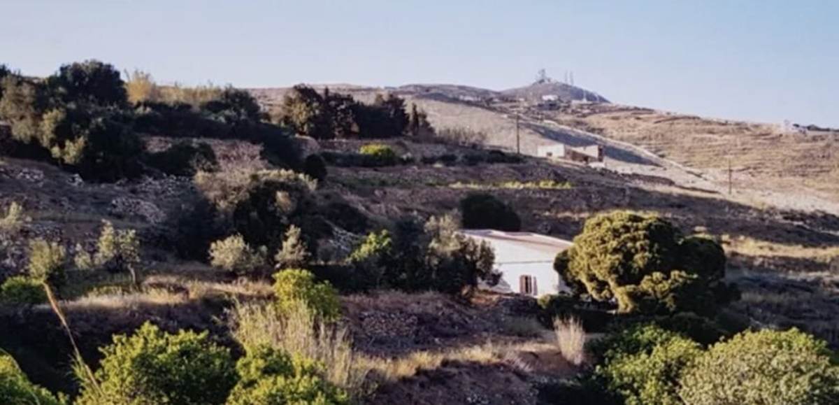 Σύρος Ερμούπολη. Πώληση Αγροτεμαχίου 12.650 Μ2.