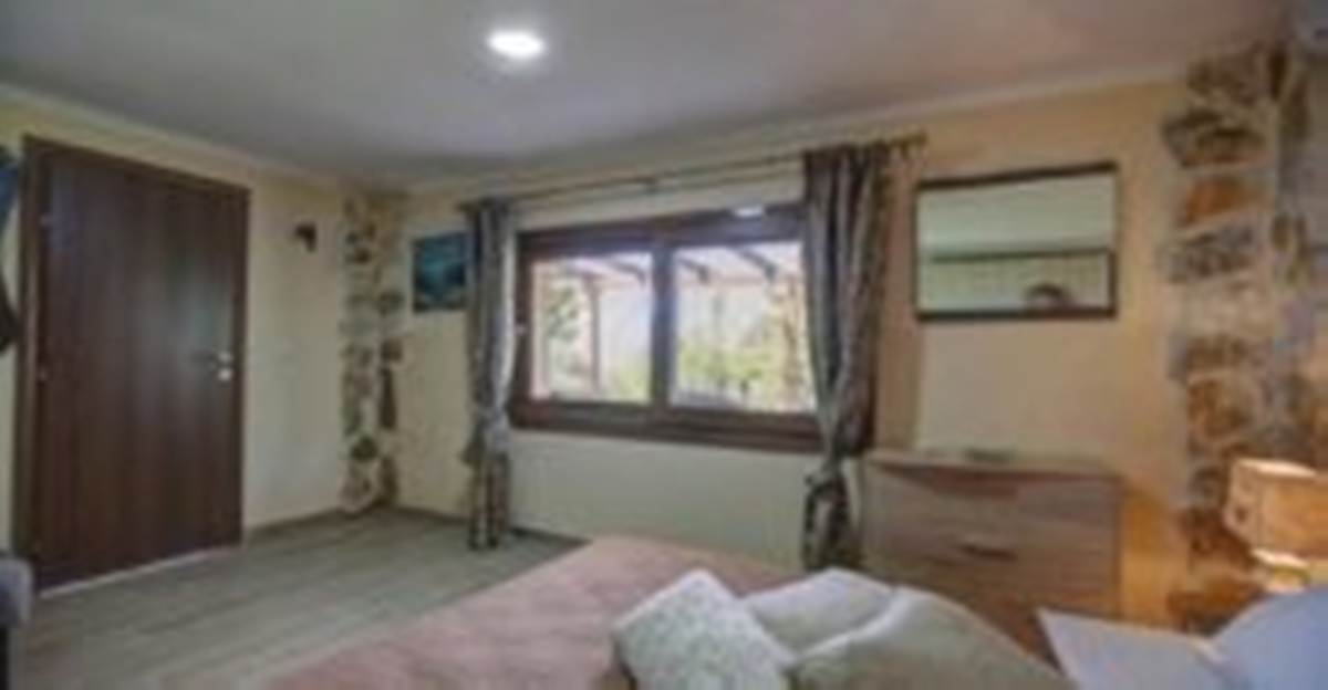 Νέα Μουδανιά Χαλκιδικής. Πώληση Βίλας 400 Μ2.