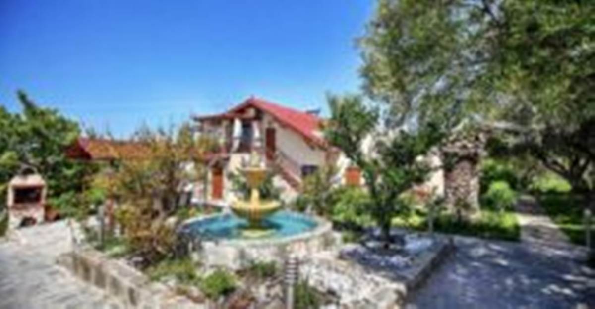 Νέα Μουδανιά Χαλκιδικής. Πώληση Βίλας 400 Μ2.