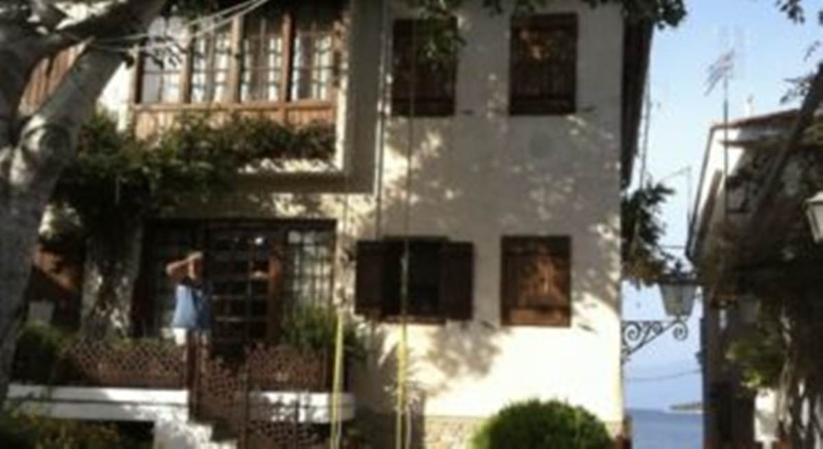 Αμαλιάπολη Μαγνησίας. Πώληση Βίλας 270 Μ2.