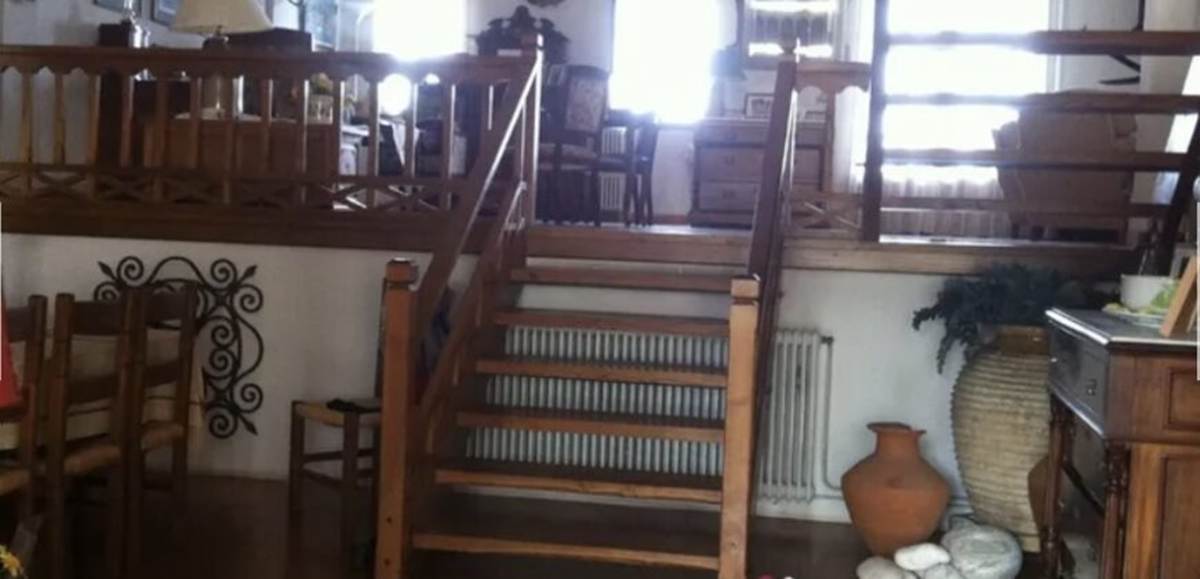 Αμαλιάπολη Μαγνησίας. Πώληση Βίλας 270 Μ2.