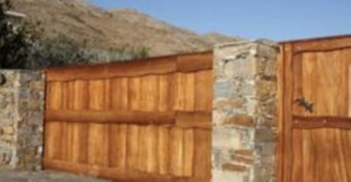 Κάρυστος Εύβοια. Πώληση Βίλας 367 Μ2.