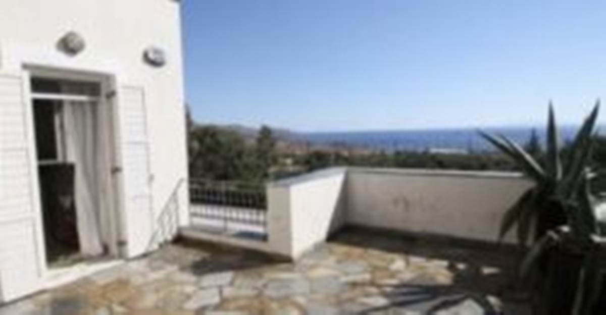 Κάρυστος Εύβοια. Πώληση Βίλας 367 Μ2.