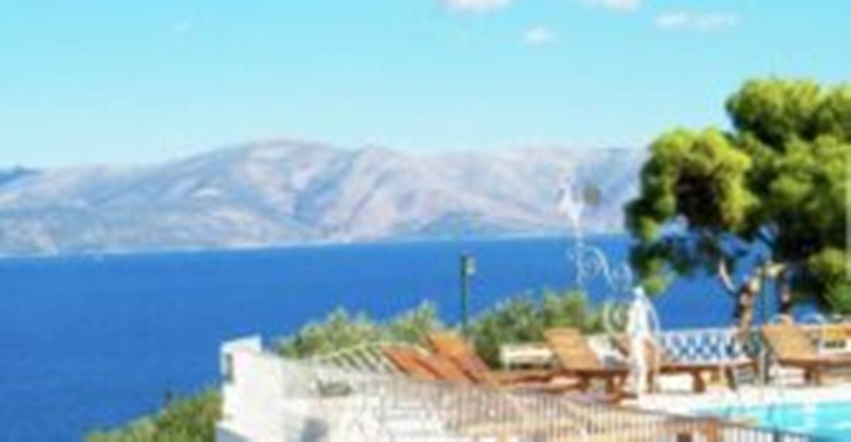 Μαραθώνας Αττικής. Πώληση Ξενοδοχείου 15 χώρων 800 Μ2.