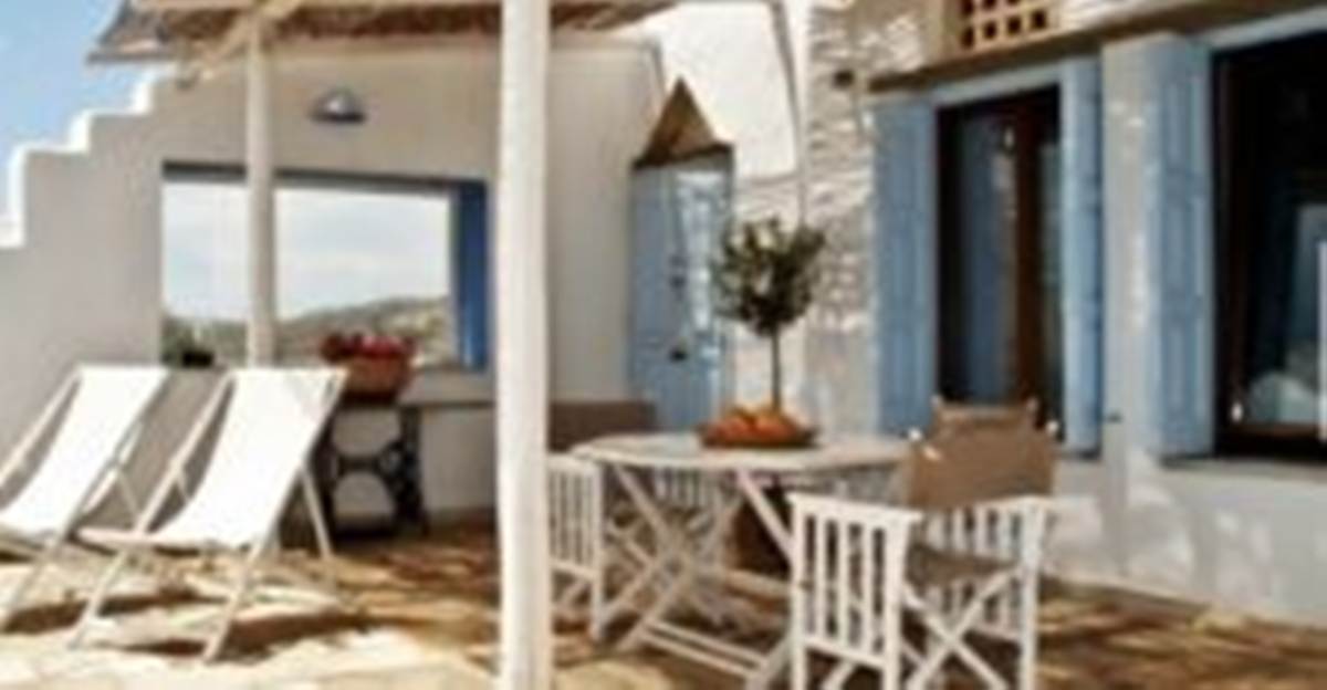 Αγ. Σώστης Τήνος. Πώληση Μονοκατοικίας 235 Μ2.