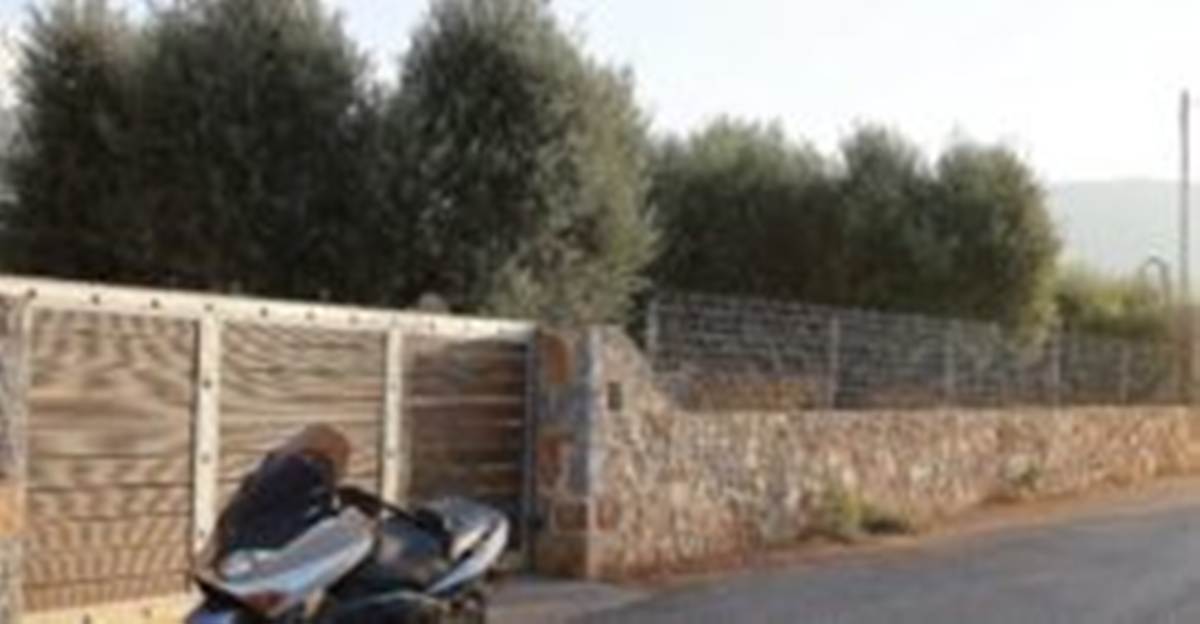 Σπέτσες. Πώληση Μεζονέτας  145 Μ2.