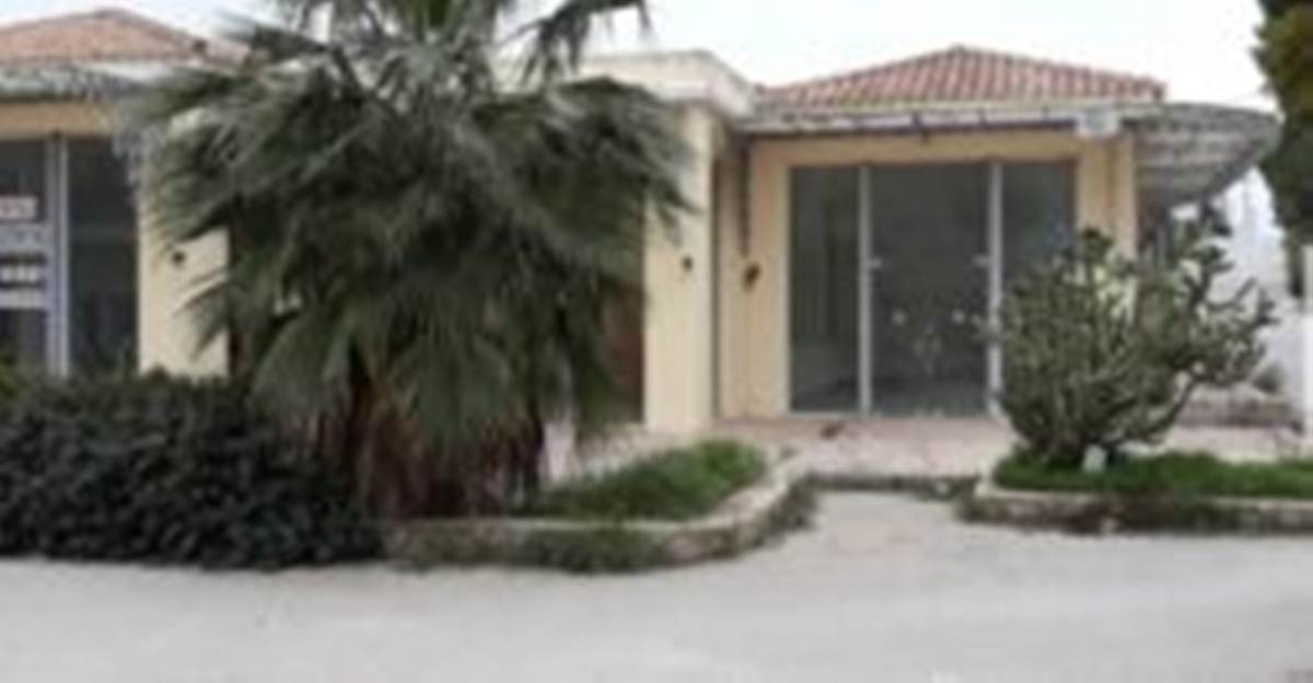 Πόρτο Χέλι. Πώληση Καταστήματος 500 Μ2.