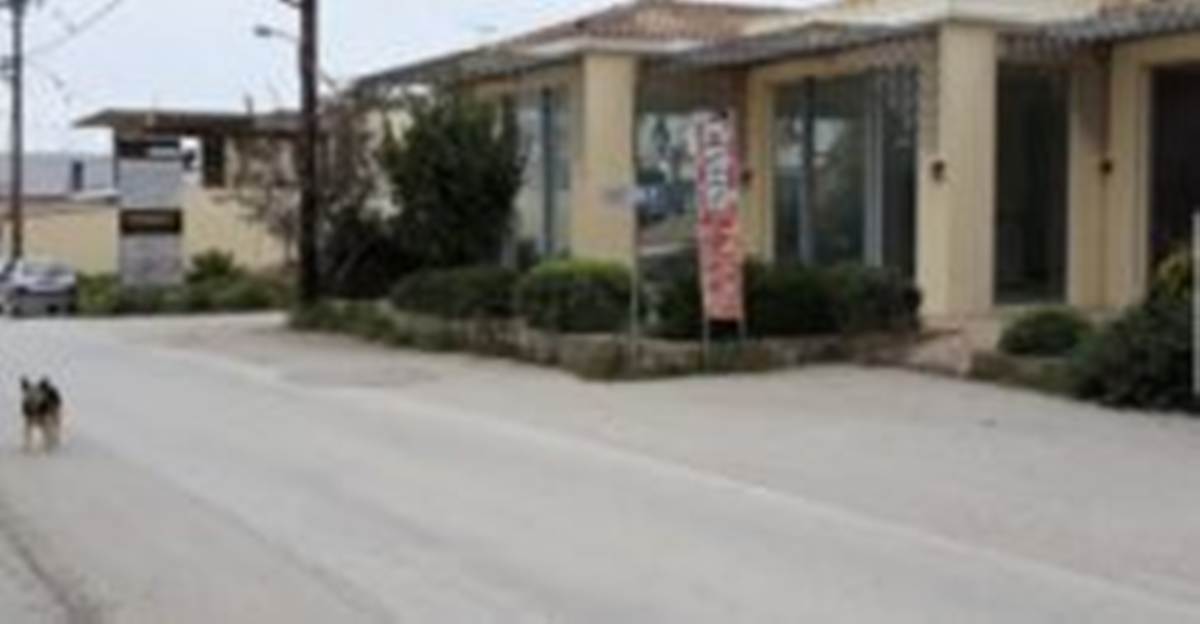 Πόρτο Χέλι. Πώληση Καταστήματος 500 Μ2.