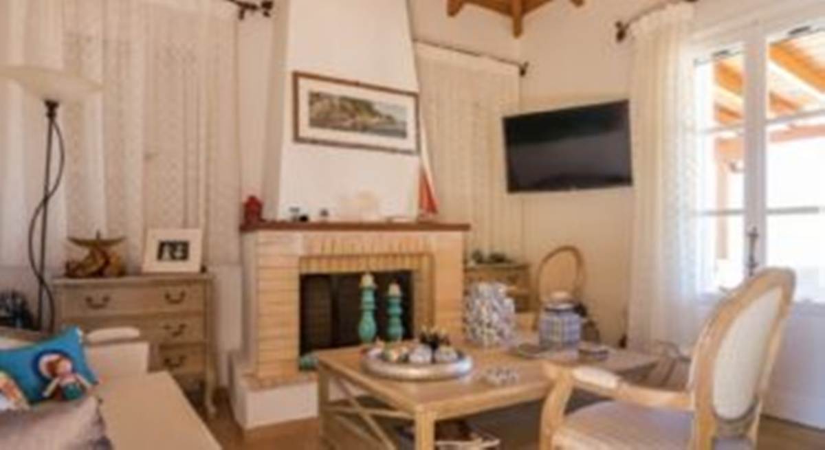 Ιονική Ακτή Αχαίας. Πώληση Μονοκατοικίας 165 Μ2.