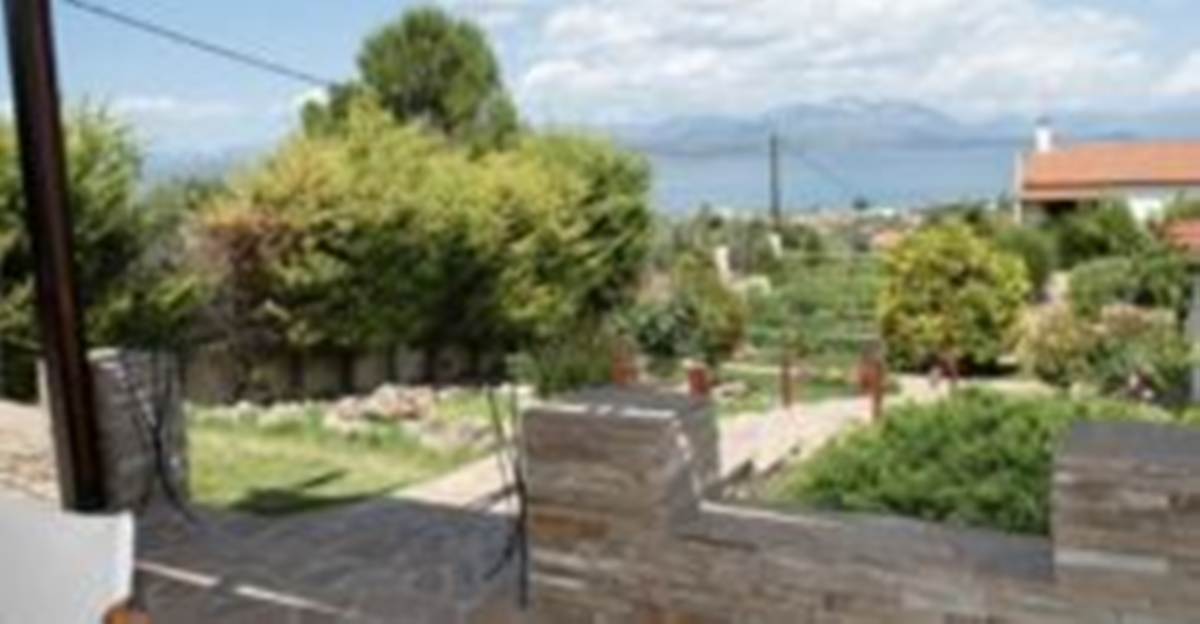 Παραλία Αυλίδας. Πώληση Μεζονέτας 180 Μ2.