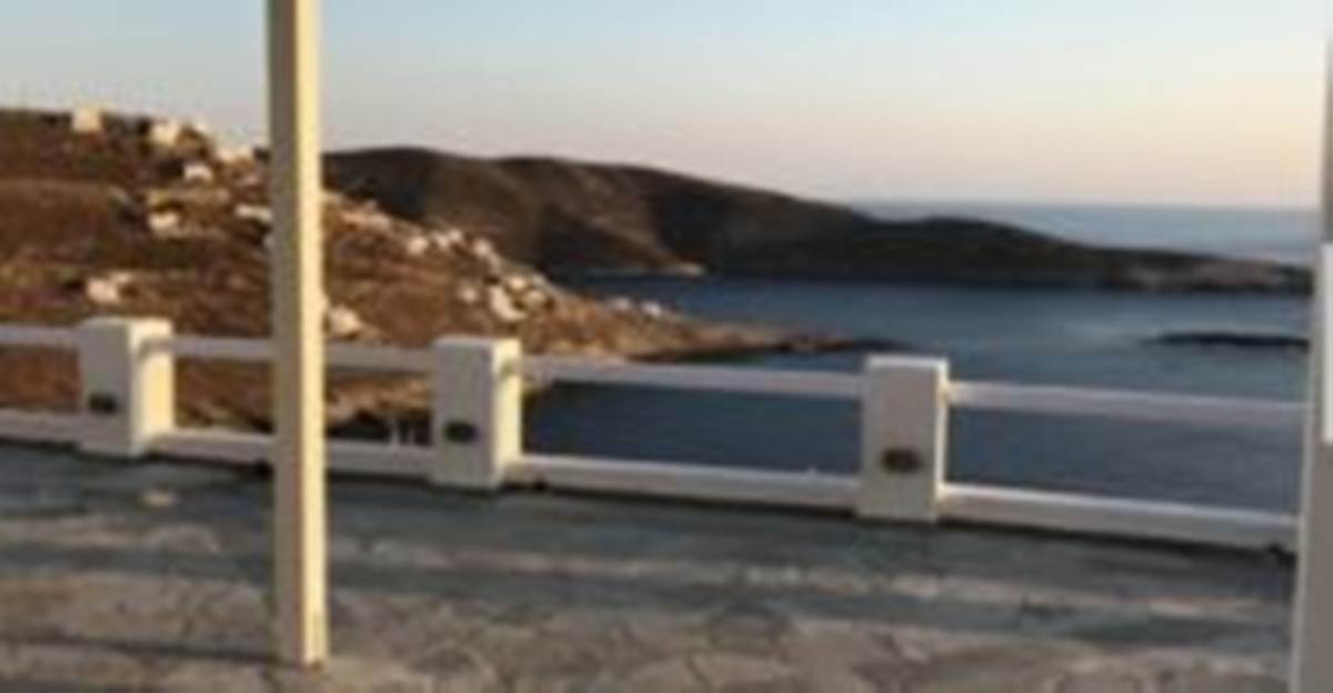 Κύθνος. Πώληση Μεζονέτας 120 Μ2.