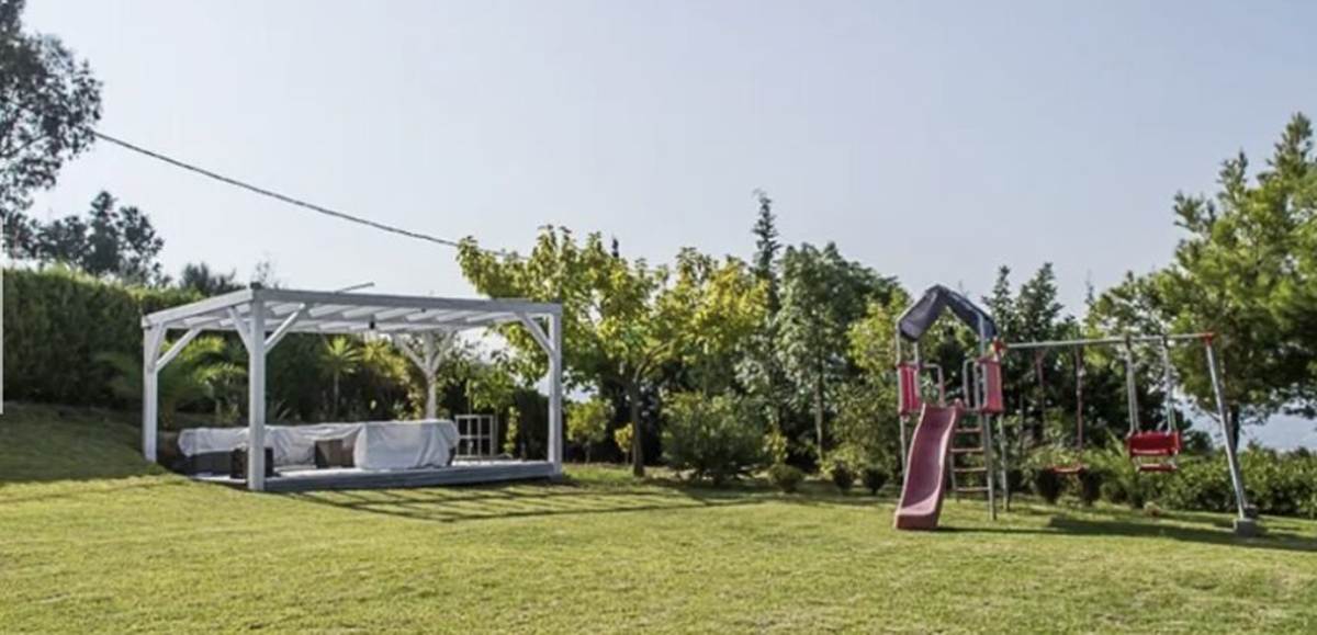 Πάτρα. Πώληση Μονοκατοικίας 400 Μ2.