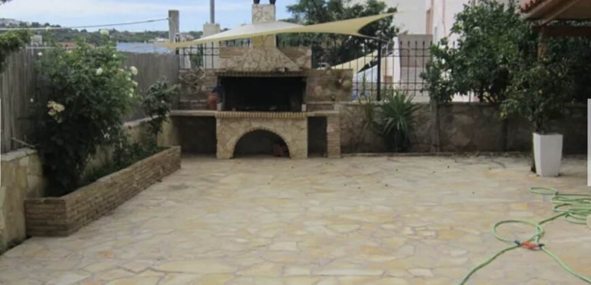 Σαλαμίνα. Πώληση Μεζονέτας 300 Μ2.