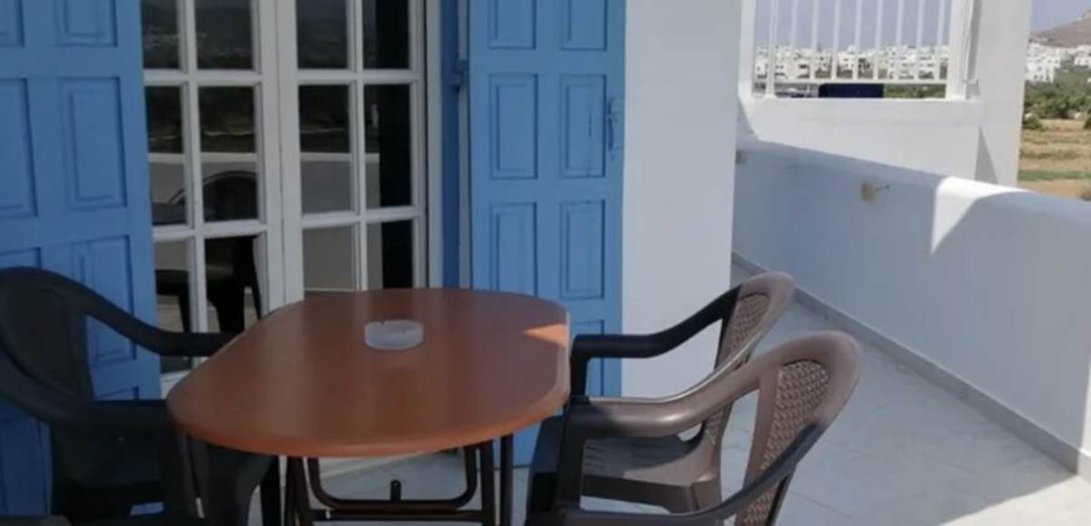 Νάξος. Πώληση Συγκροτήματος 14 χώρων, 500 Μ2.