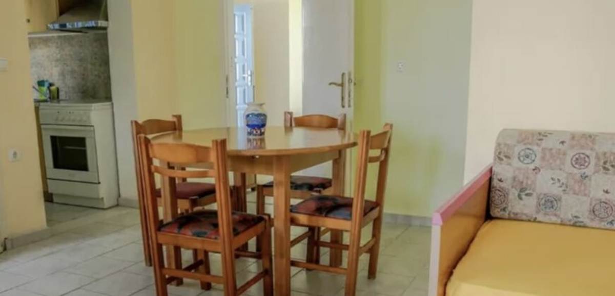 Νάξος. Πώληση Συγκροτήματος 14 χώρων, 500 Μ2.